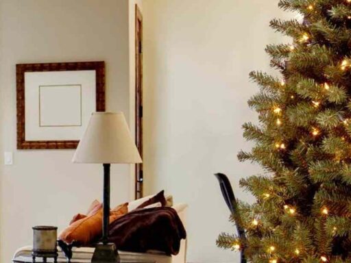 How Many Feet Of Lights For A 7 Foot Tree Featured Image