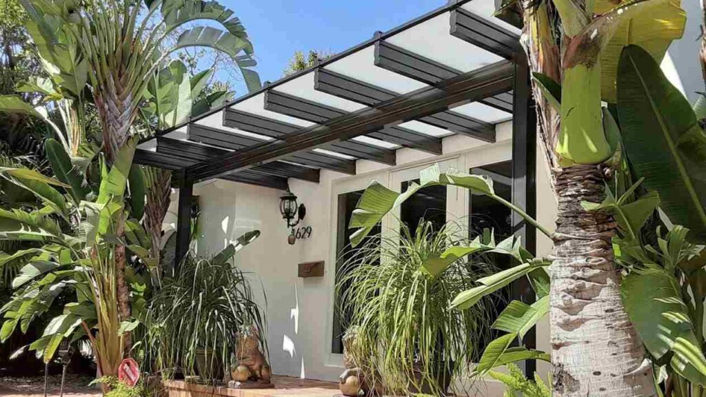 Pergola Roof with Palm Trees in Front Yard