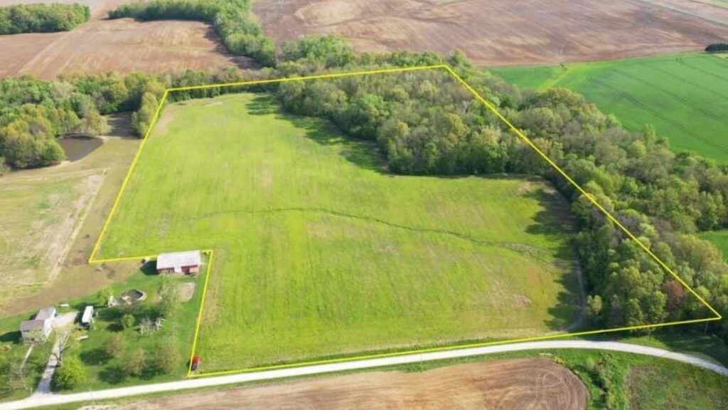 An Image Showing 25 Acres of Land