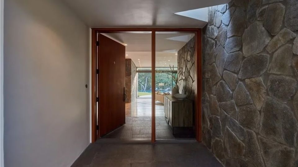 An Image of Shohei Ohtani House Entryway