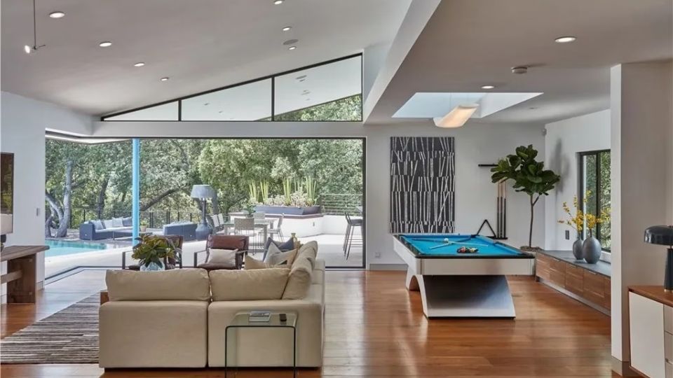 An Image of Shohei Ohtani House Living Room
